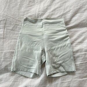 LULULEMON ALIGN BIKER SHORTS 6”